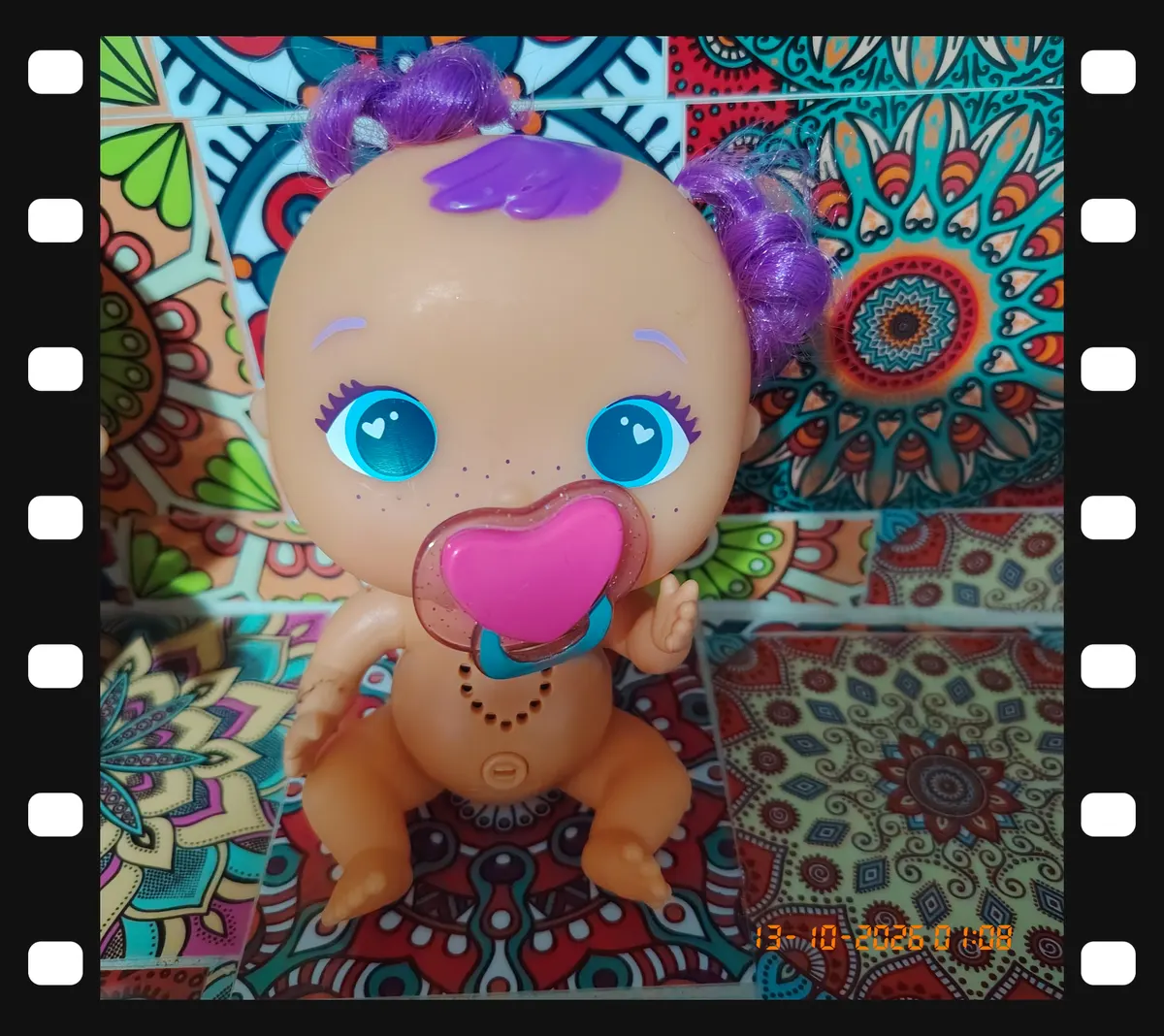Muñeco Bellies con chupete